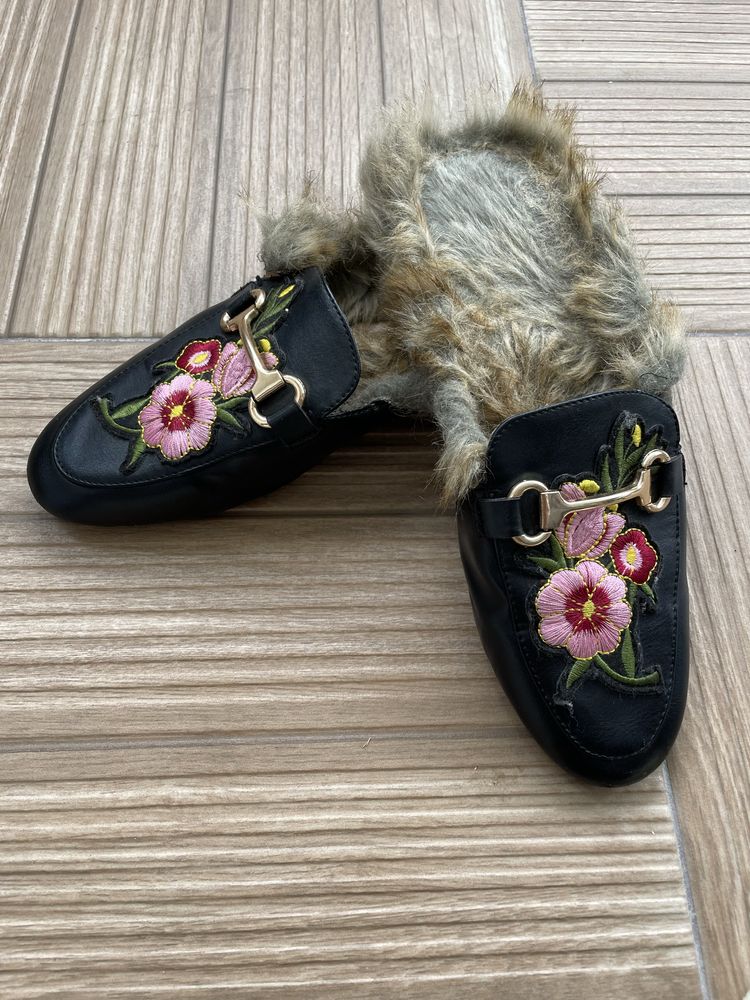 Стилни дамски чехли Gucci с пухкав изкуствен косъм, 38 номер