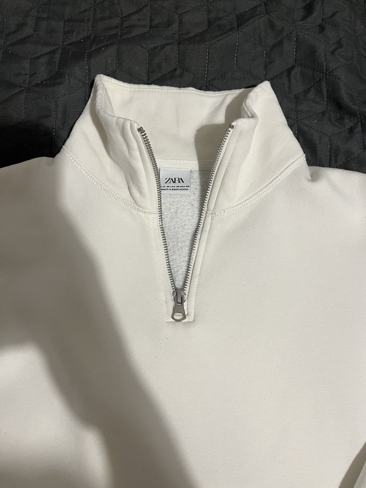 Блуза Zara с цип и яка М