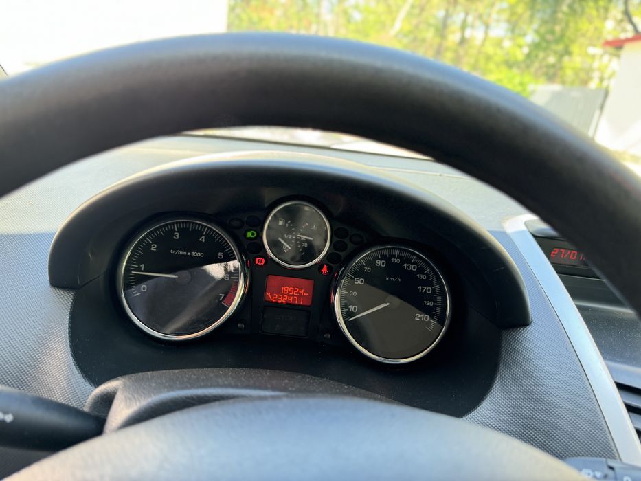 Vand peugeot 206- plus 1.4 i