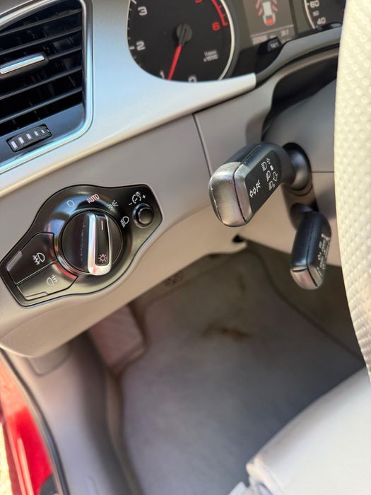 Vând audi A4 2.0 din 2012