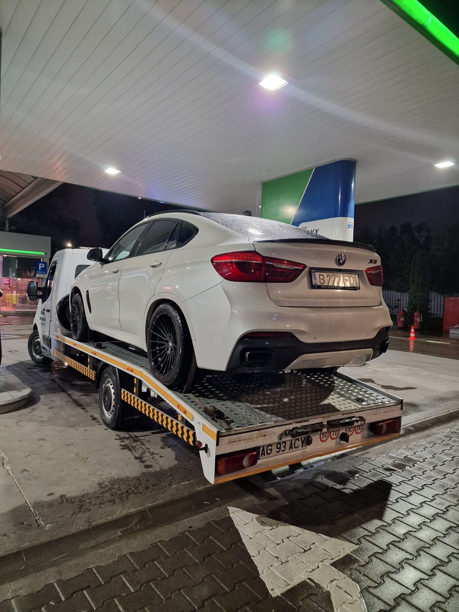 Tractări auto 24/7 Argeș