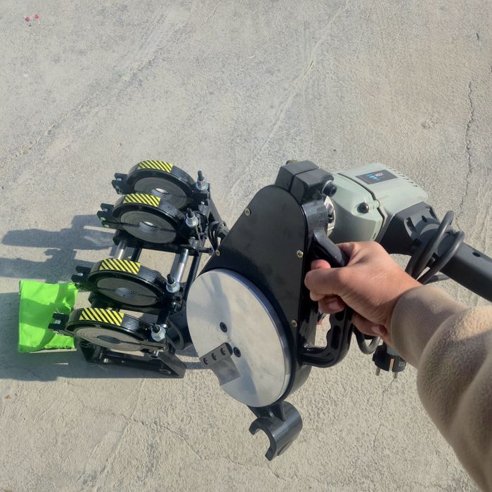 Утюг для пайки пластиковых труб 63 / 200