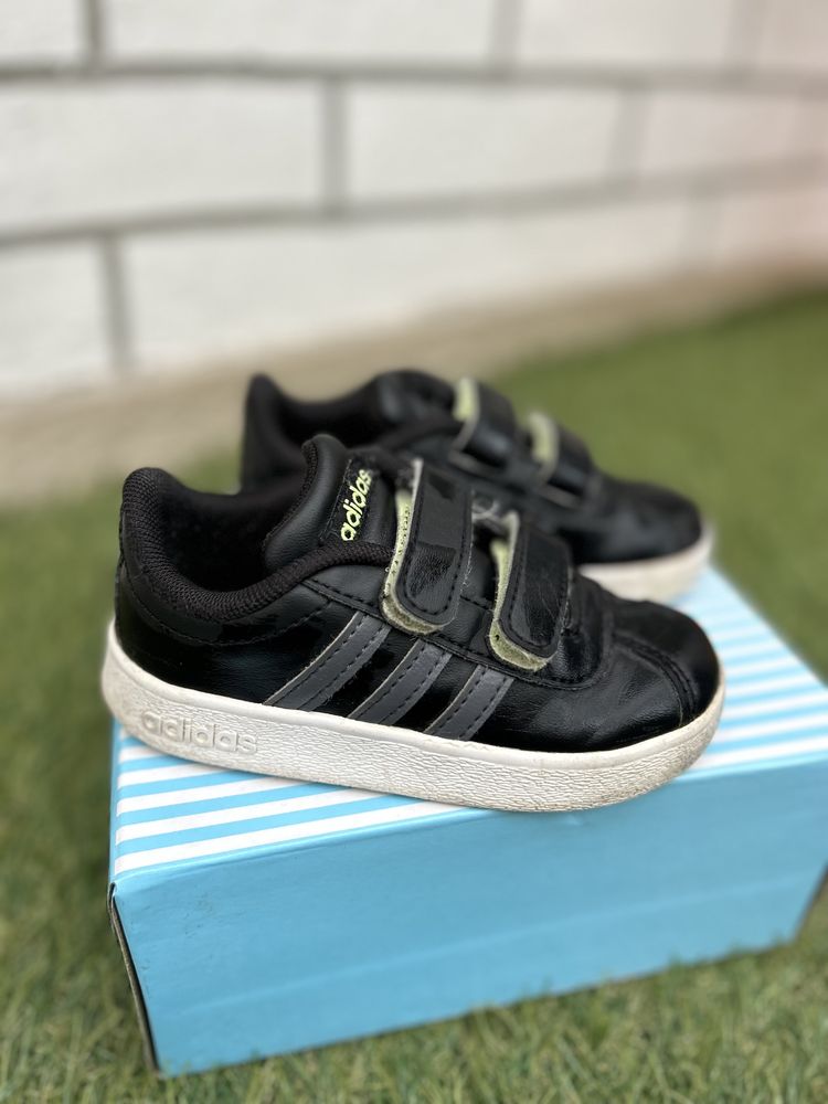Детски маратонки Adidas  23,5 номер