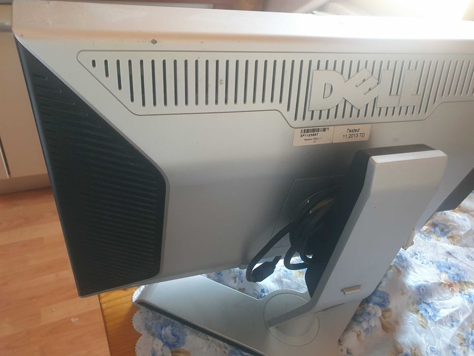 Monitor Dell 24" second