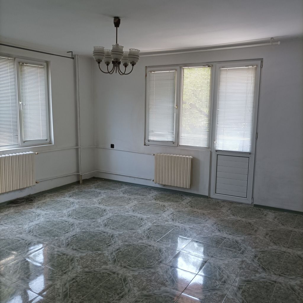 Дава се под наем Къща в с. Бистрица, Област София-град - 180 кв.м за 1020 € - Снимка #12