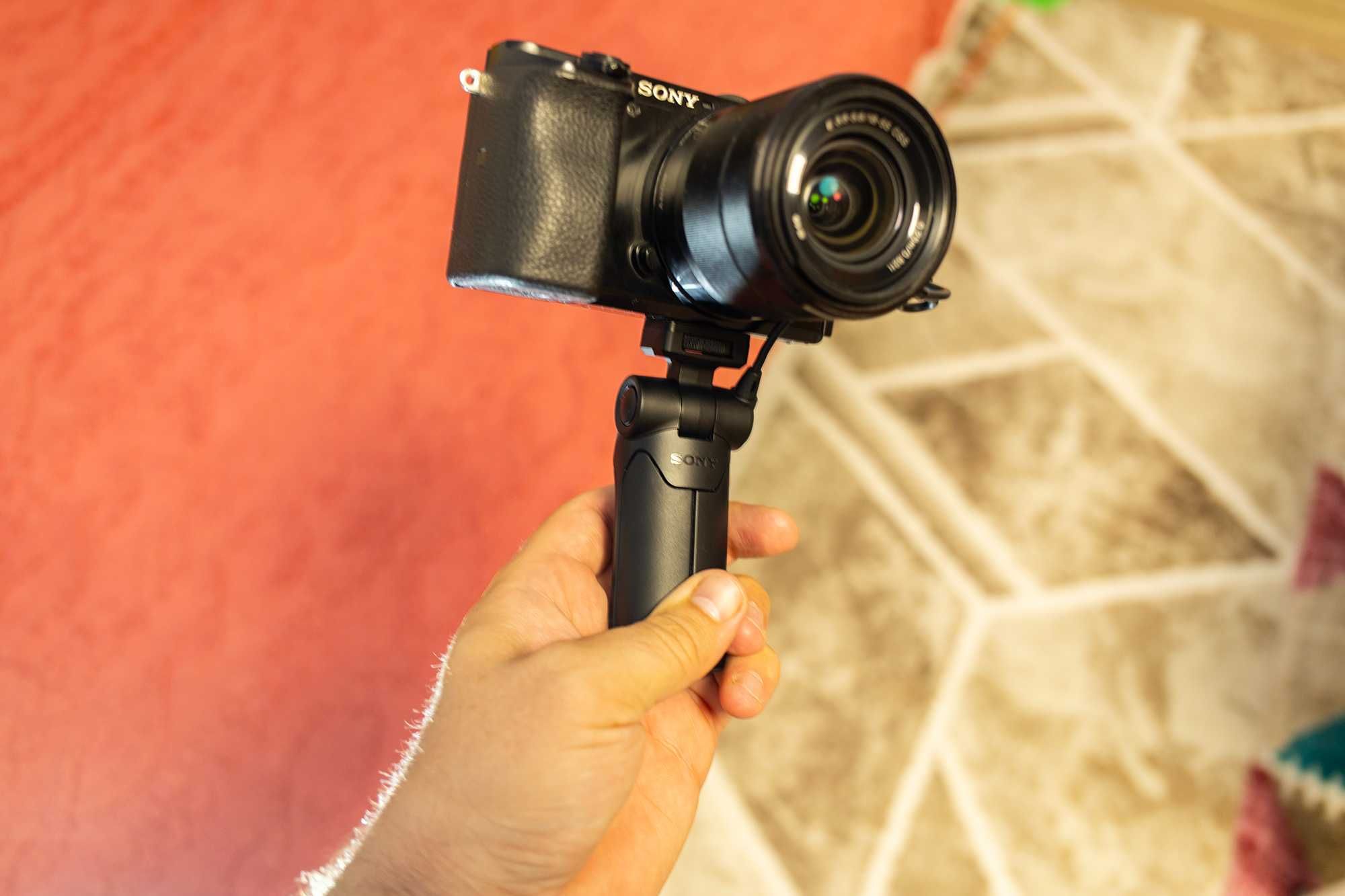 selfie stick dedicat Sony seria A6000+ (model VCT-SGR1) mini- trepied