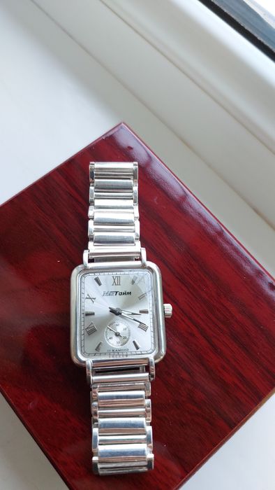 часы Мактайм   с серебро браслетом