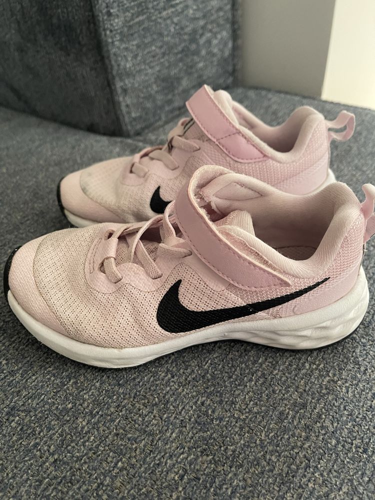Nike детски маратонки 27,5 размер