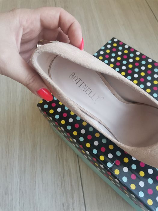 Pantofi stiletto nr 35