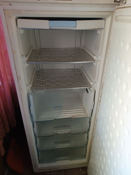 Congelator vertical Arctic