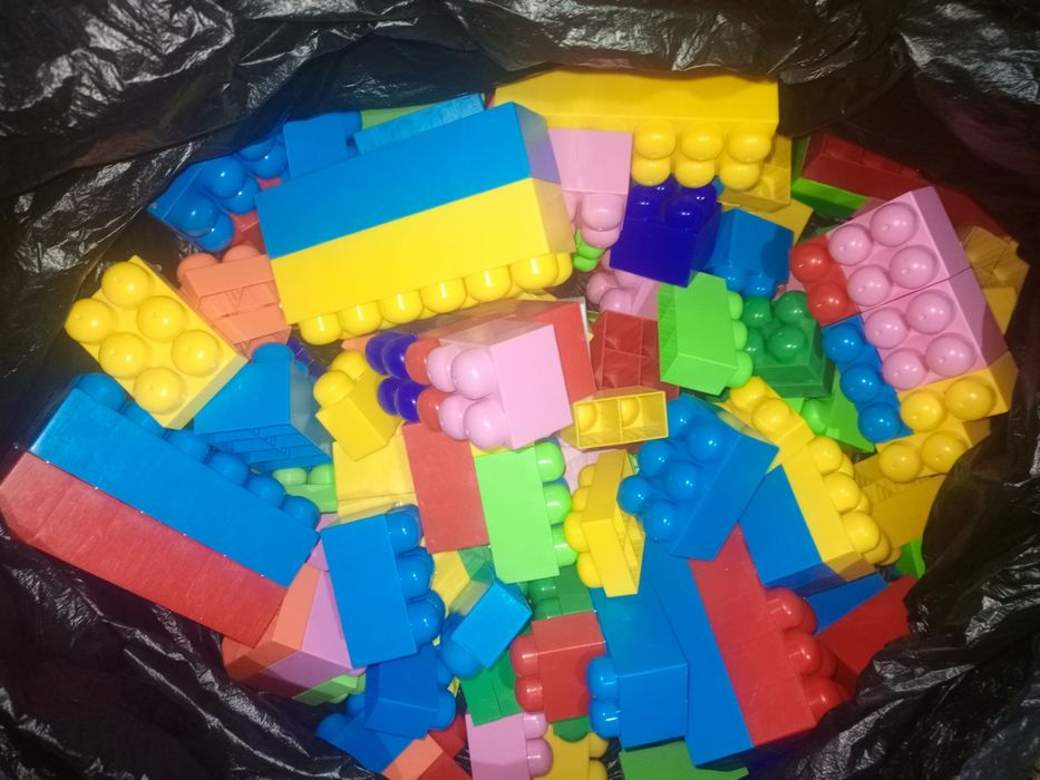 Конструктор крупный