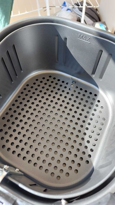 Air Fryer VOLTZ V51980F – ГИГАНТСКИ 7.7 ЛИТРА! (Като Нов)