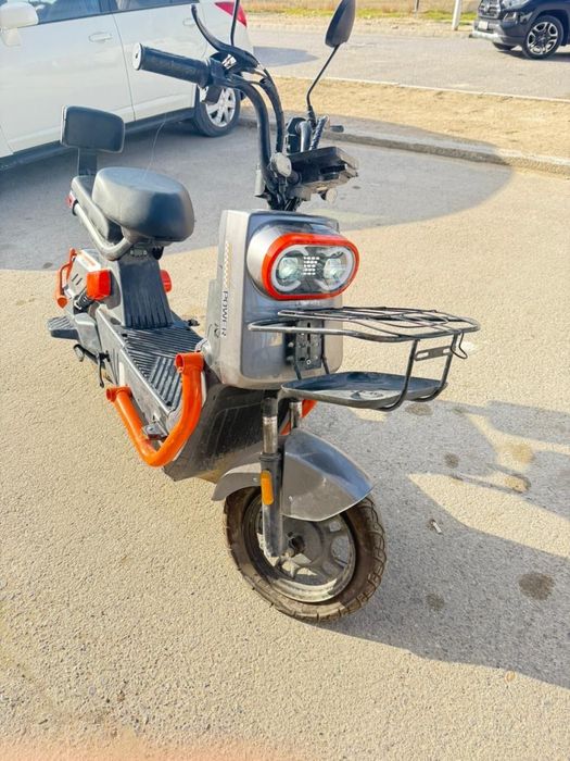 Электро мопед в отличном состоянии