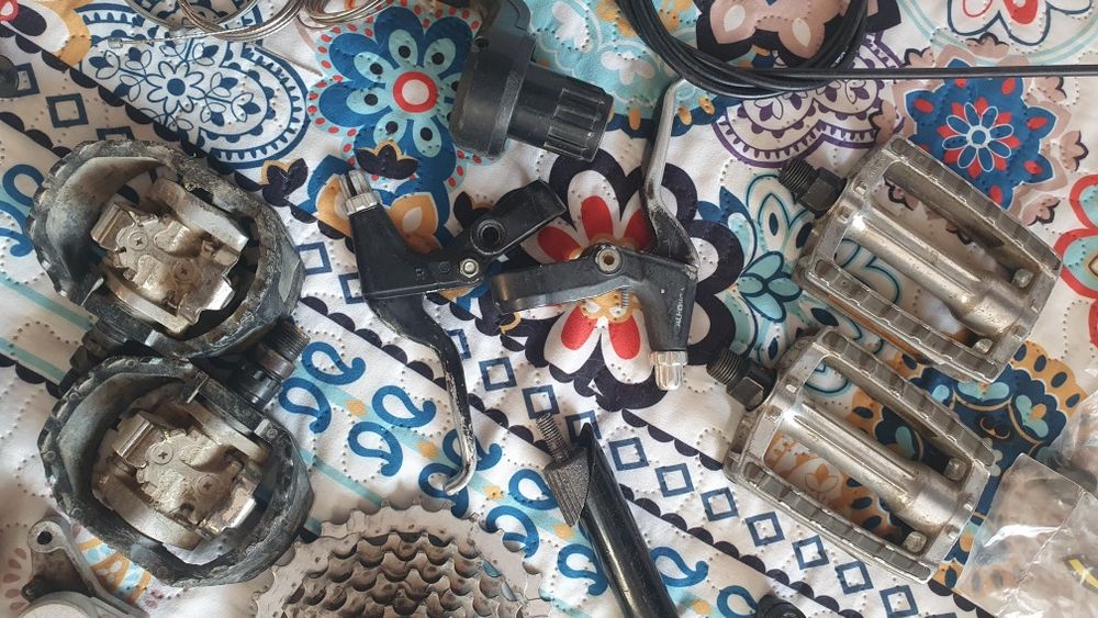 Componente bicicleta butuc pinioane pedale manete monobloc ghidon pipa