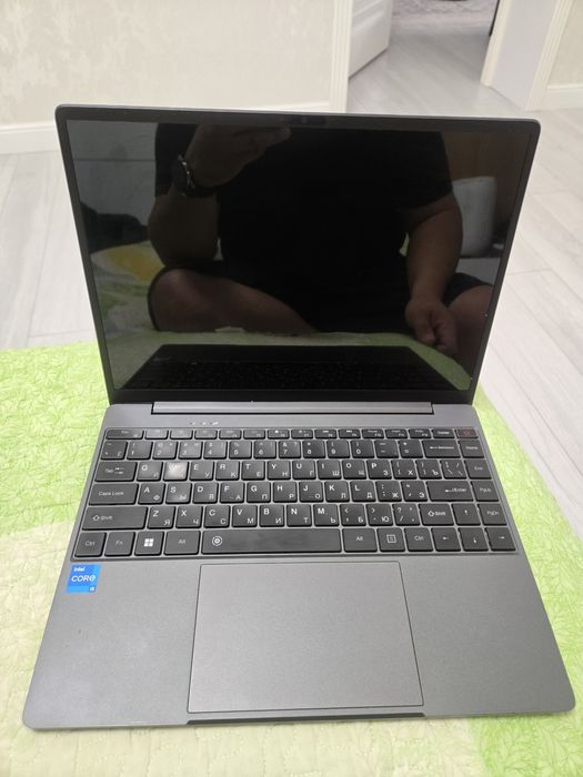 Ноутбук ETBook жагдайы жаксы аздаган сагат косылган