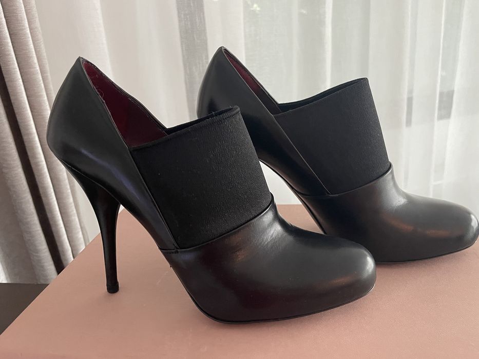 Pantofi cu toc inalt Miu Miu