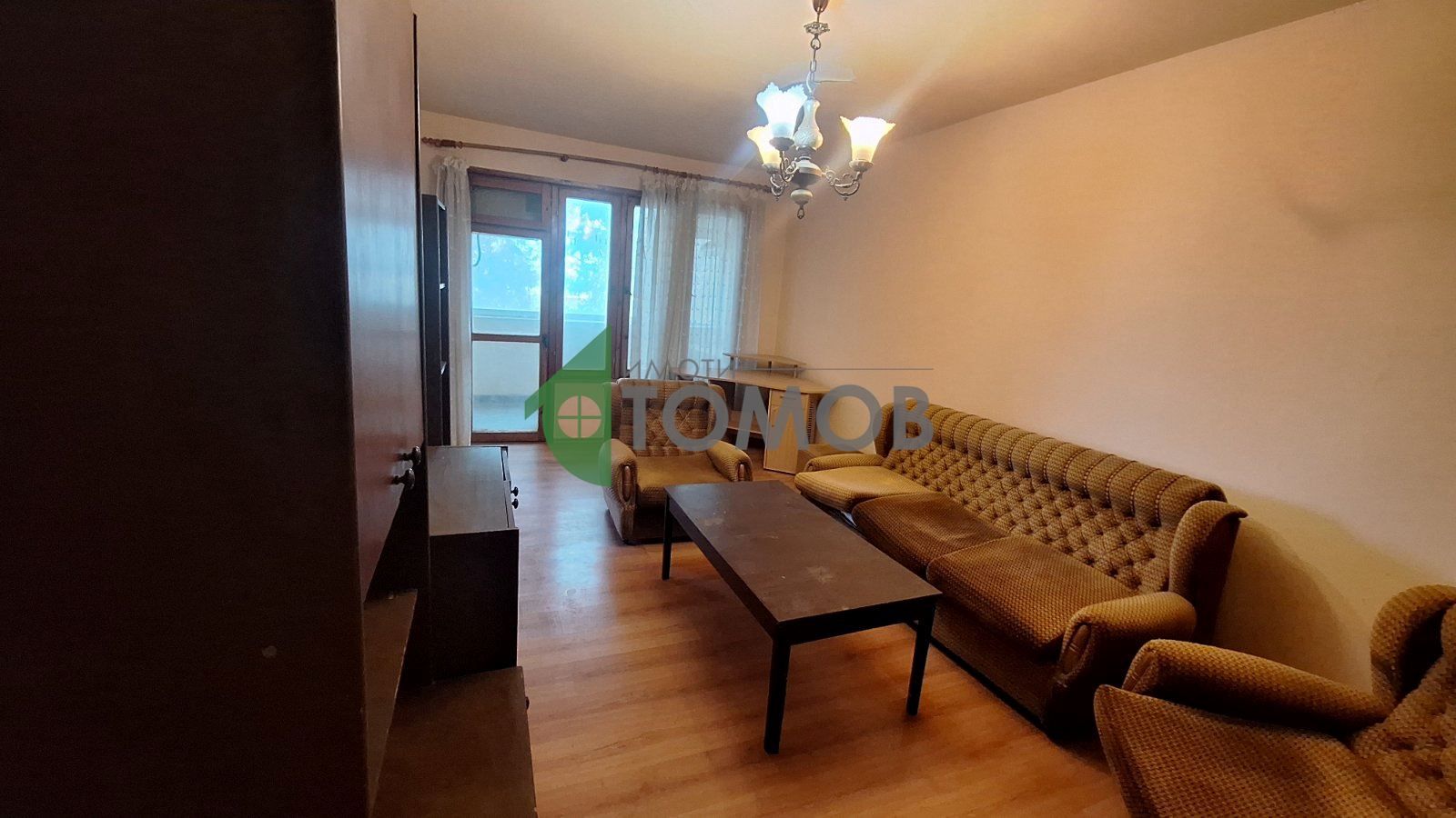 Просторен тристаен апартамент в кв. Самара 1