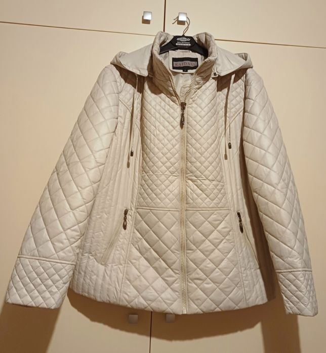 Яке и кожухчета +подарък шал