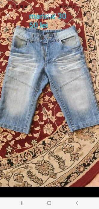 Vand pantaloni scurti de blugi marime 30, s-m, marca George 
5