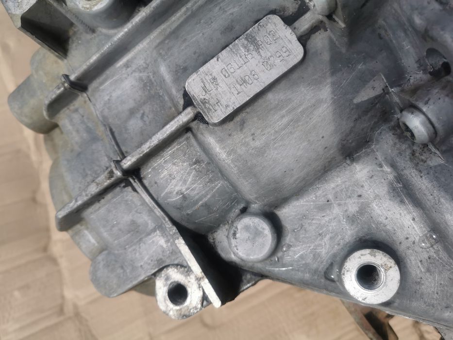 Cutie viteze Passat B6 4x4 JLR