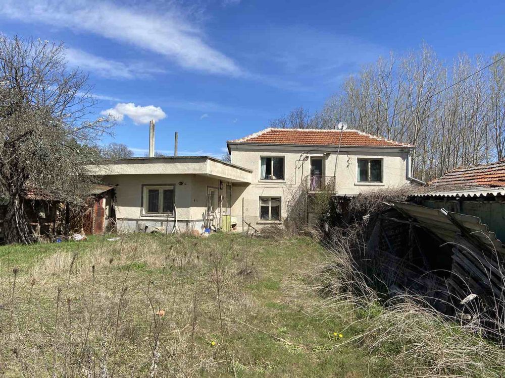 Продавам къща в с.Зелениково РЗП;796кв.