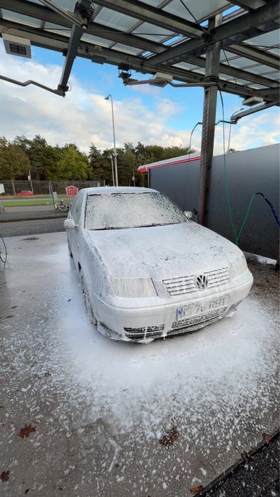 Volkswagen Bora Pacific 2004 1.6 FSI 110 CP