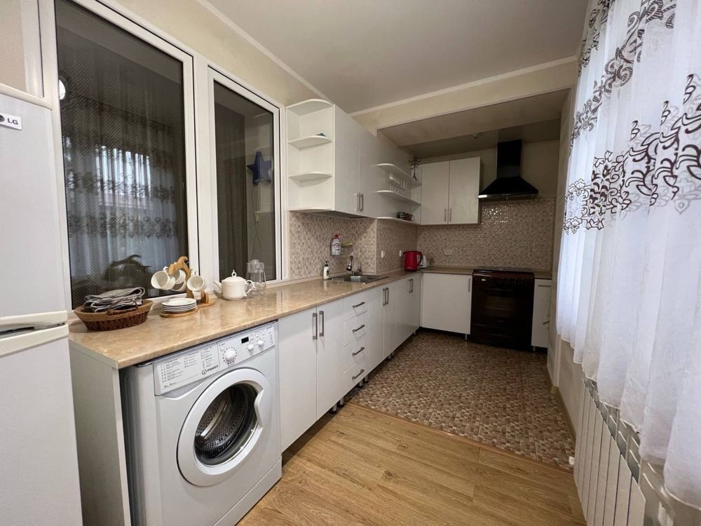 В аренду 2 х ком квартира, ЦУМ, Космонавтов. Appartments for rent