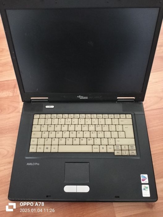 Vând laptop defect