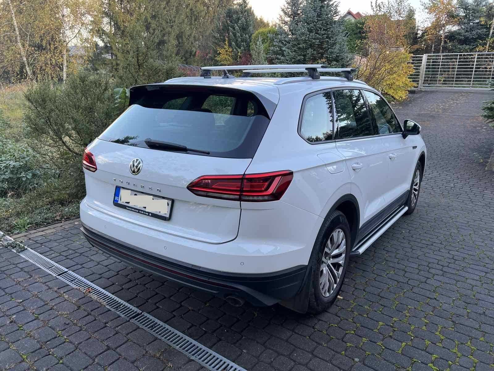 Продавам Touareg 3. 0 TDI BMT 4M AUT. - пълна сервизна история.