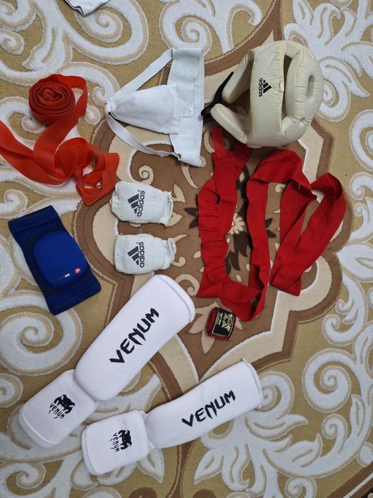 Накладки и шлем для карате бесплатно