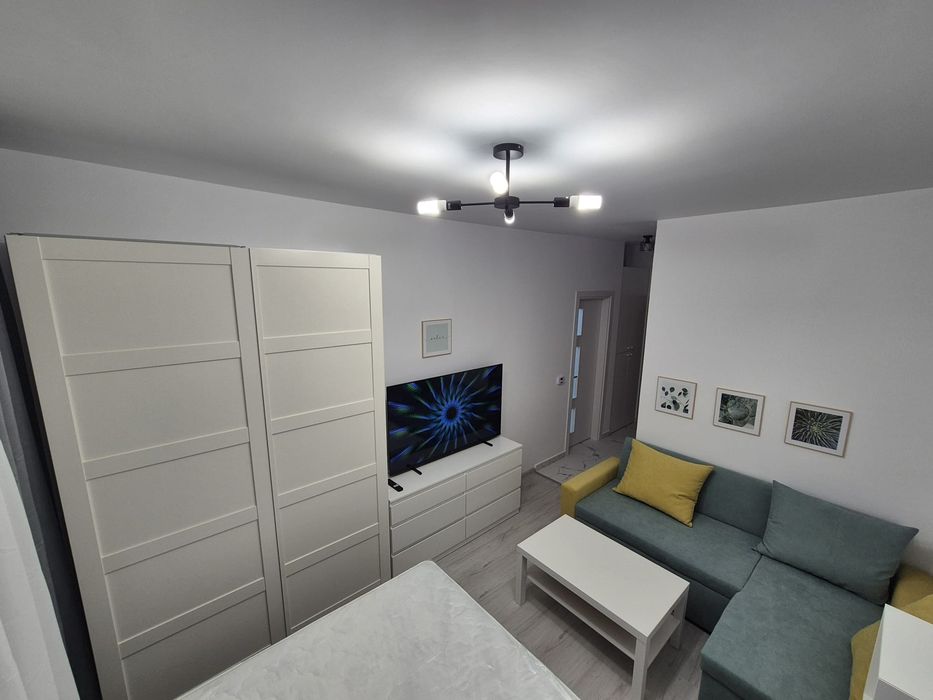 Garsoniera - Prima închiriere