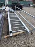 Scari metalice solide cu trepte originale 4m