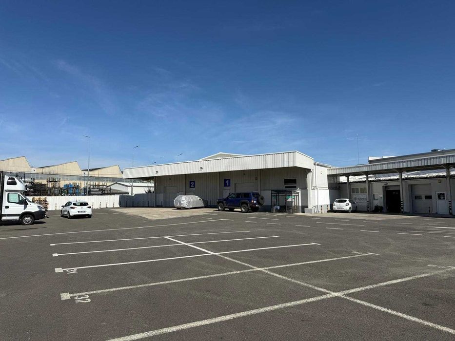 Inchiriez  hala/depozit 425mp Craiova zona FORD