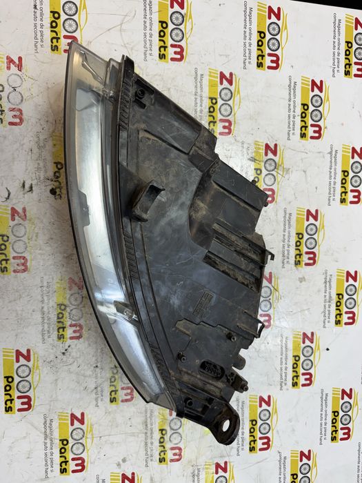 Far dreapta xenon Audi A6 4F C6 2004-2008