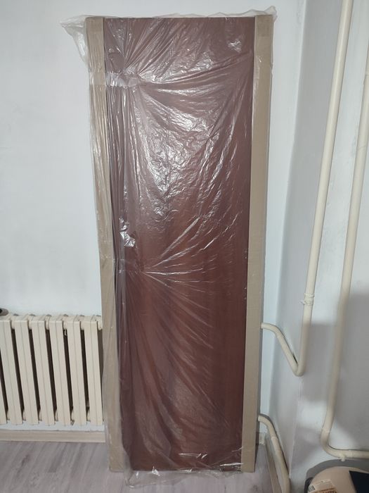 Продам дверь новая