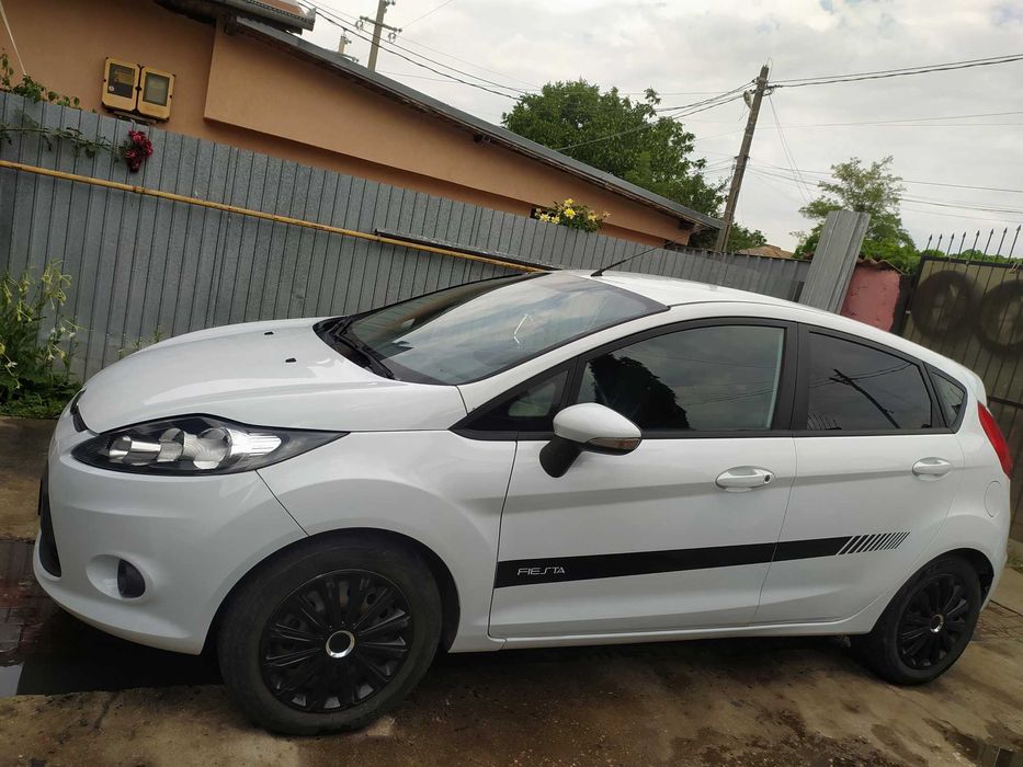 Dezmembrez Ford Fiesta