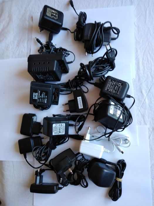 Incarcatoare diferite tensiuni, reglabile, ADAPTOARE diferite mufe inc