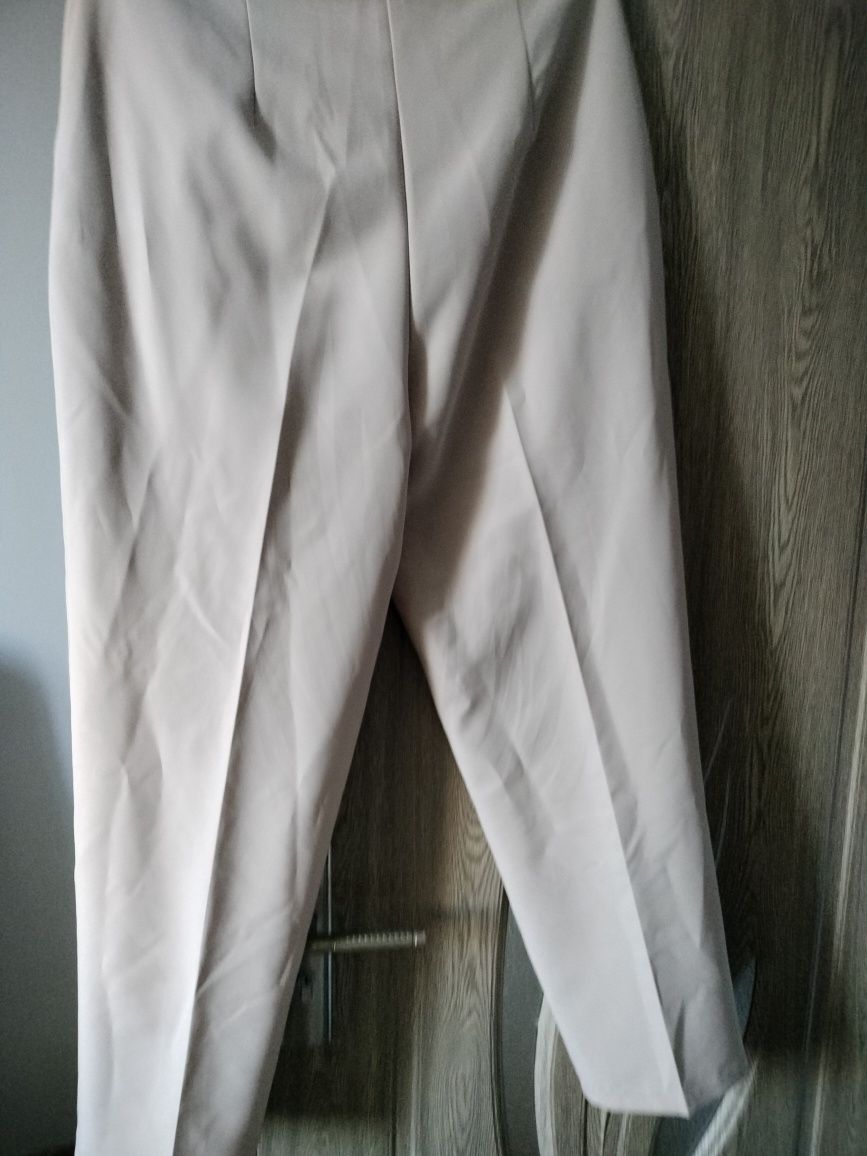 De vânzare pantalon