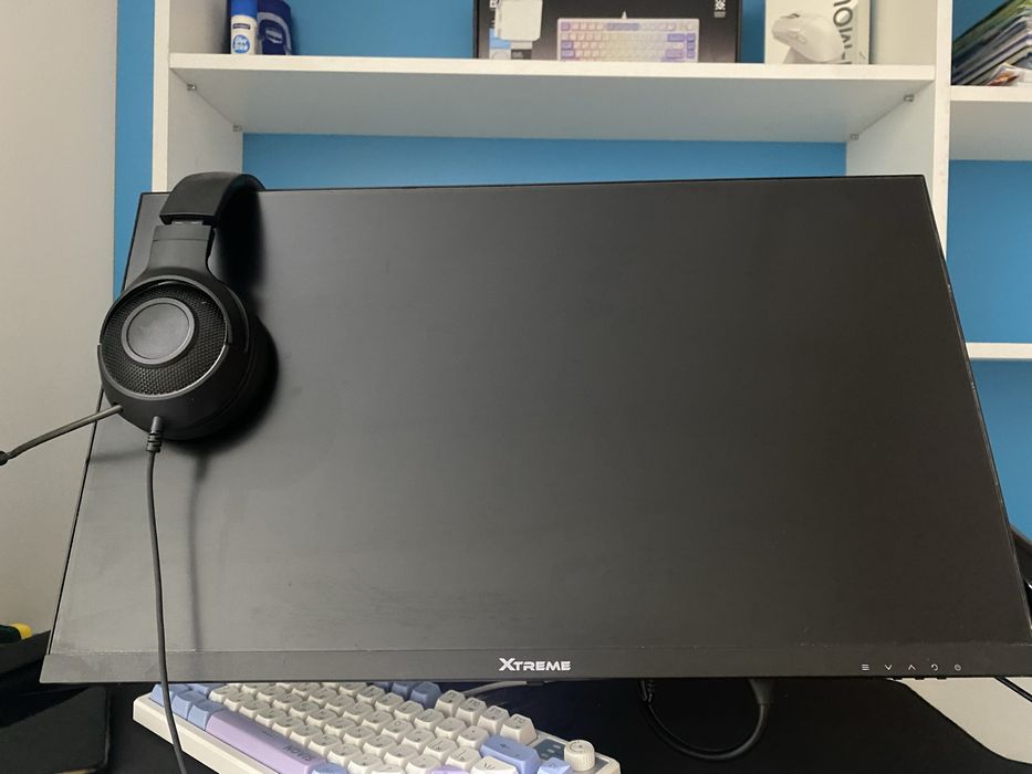 продам игровой монитор без граней