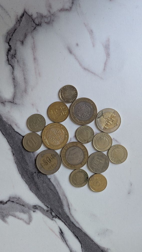 Продаю турецкие монеты разных номиналов старые