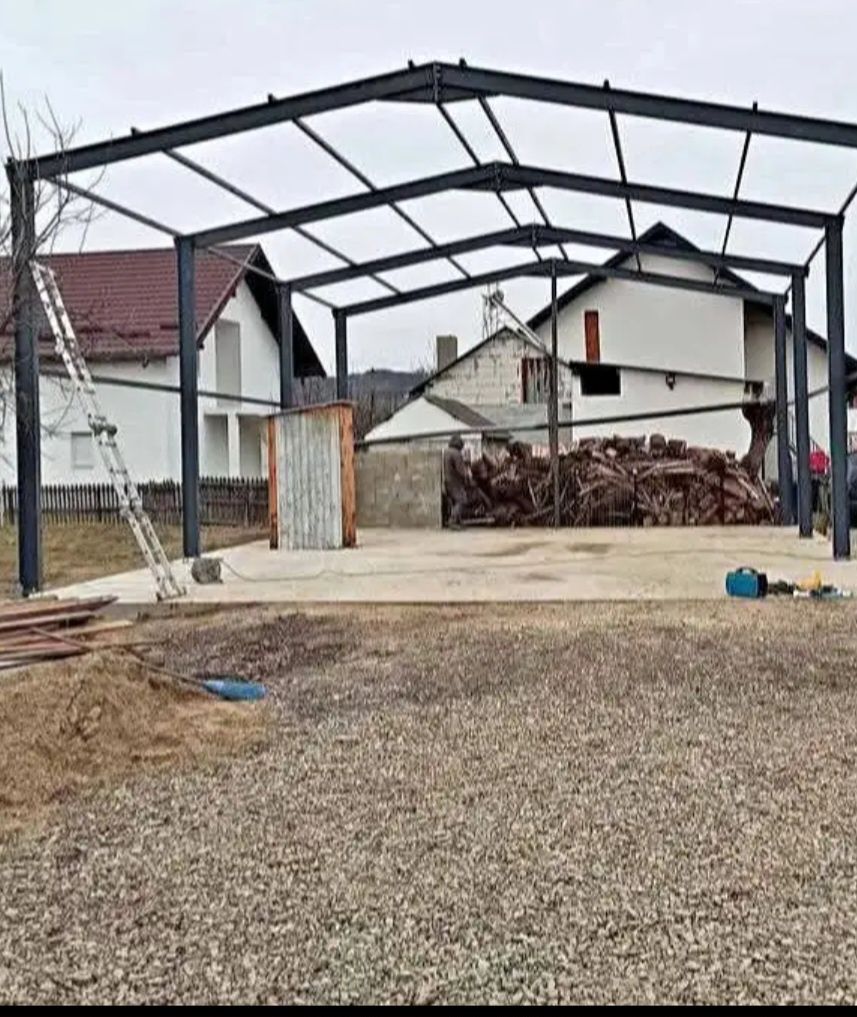 Structurile metalice sunt compuse din ferme ,stalpii,pane de acoperiș
