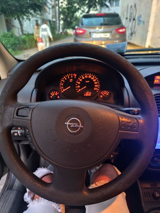 Vând Opel CORSA C