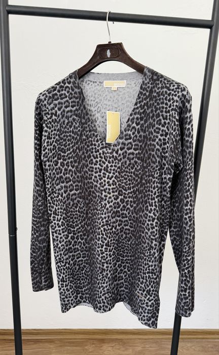 Michael Kors нов с етикет пуловер