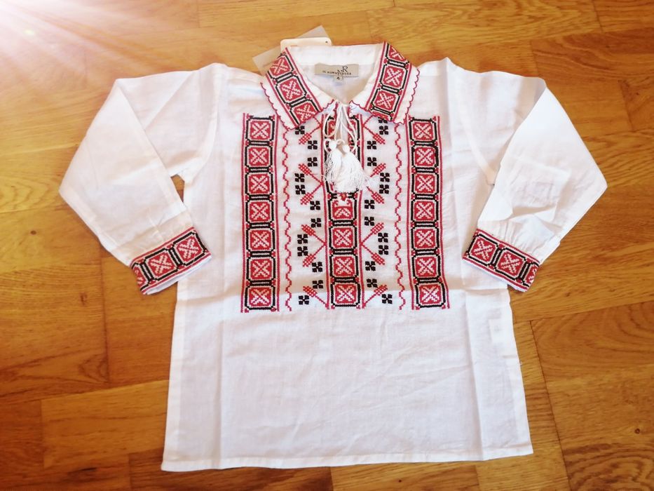 Ie motive tradiționale băieți