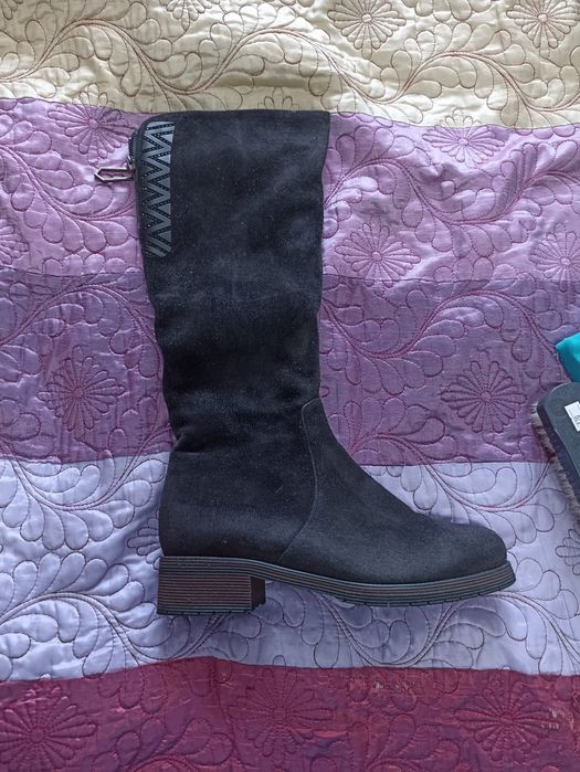 Продам сапоги женские