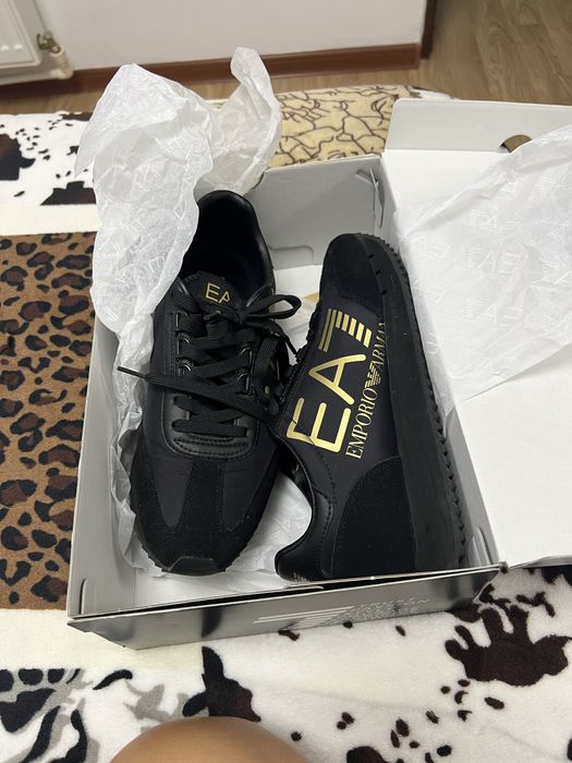 Adidasi Emporio Armani