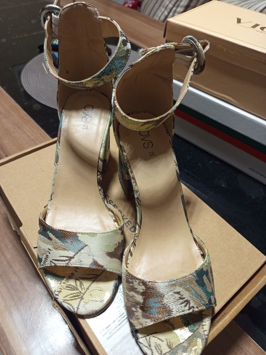 Дамски обувки 38 номер