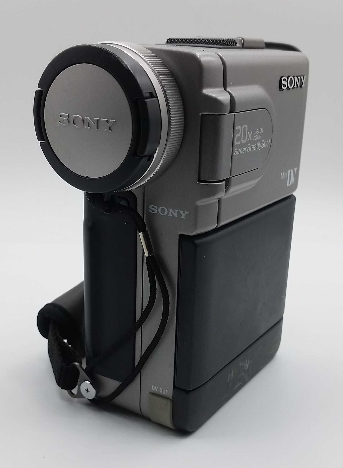 Cameră video Sony Handycam Vision DCR-PC7E