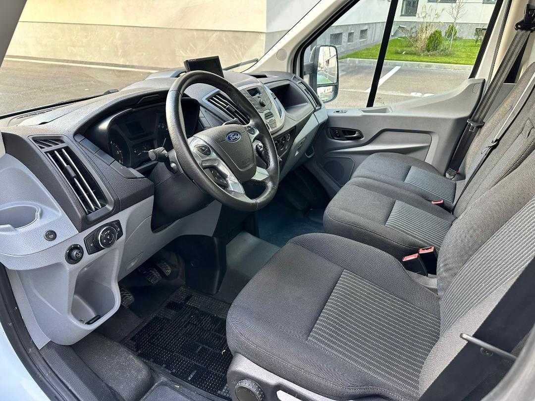 FORD TRANSIT AutoMagazin ,2019, 6900 km