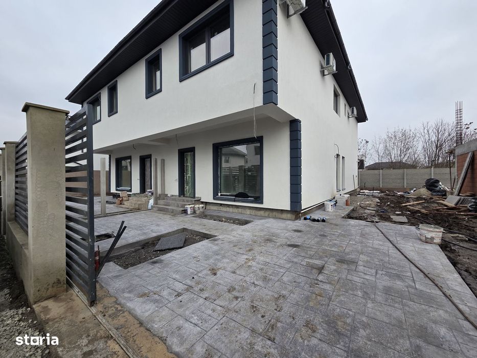 Duplex central 5 camere 190 mp Cristalului P+1+M, nou, modern, 3 bai